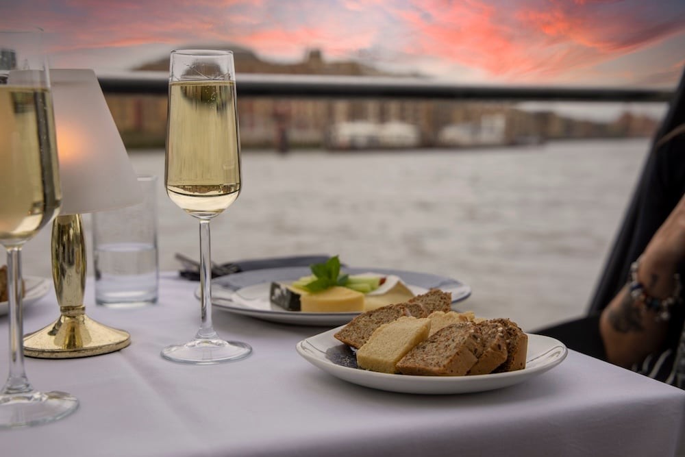 Themse-Dinnerfahrt